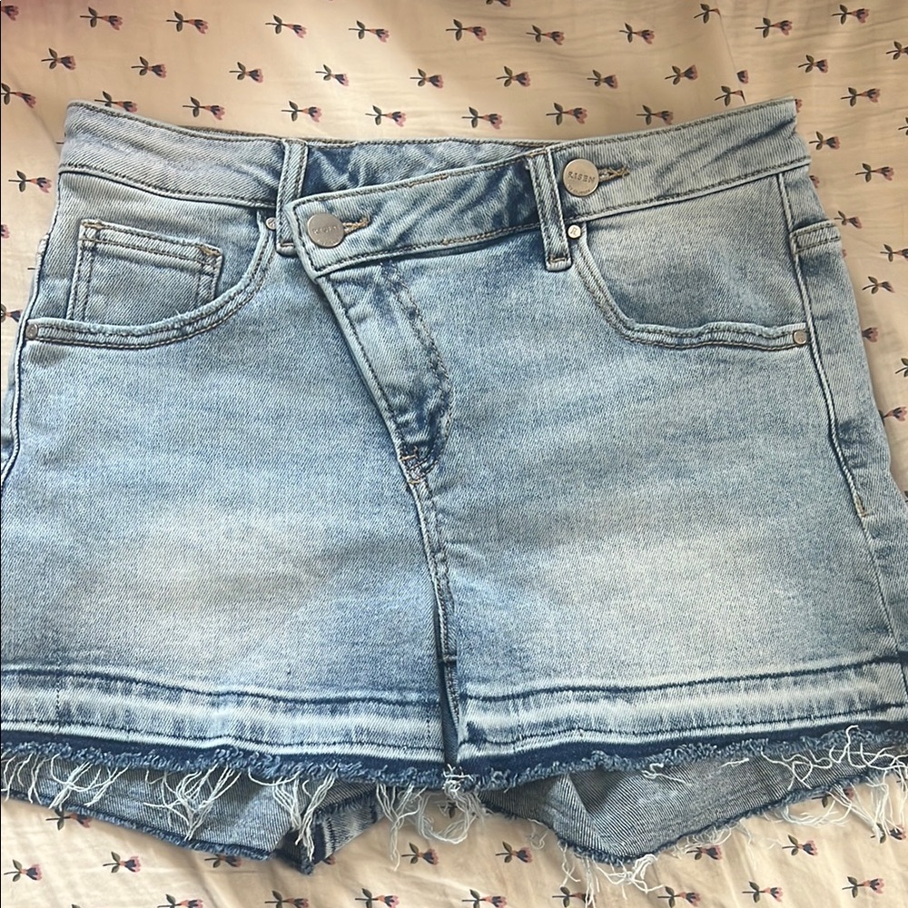 Risen Denim Shorts